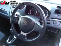 Suzuki SWIFT лот № 5305 оценка 3  с аукциона в Японии 5