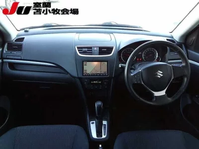 Suzuki SWIFT  с аукциона в Японии