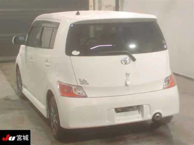 Toyota BB  с аукциона в Японии