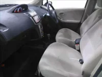 Toyota VITZ лот № 4762 оценка 3.5  с аукциона в Японии 1