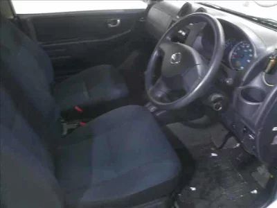 Nissan Kix