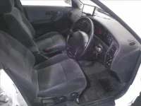 Nissan AVENIR WAGON лот № 2135 оценка 4  с аукциона в Японии 3