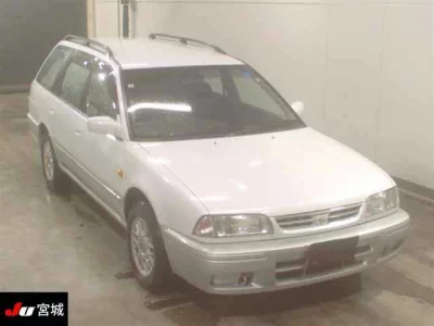 Nissan AVENIR WAGON  с аукциона в Японии