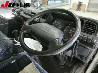 Mazda TITAN лот № 2317 оценка R  с аукциона в Японии 2