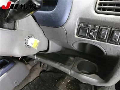 Suzuki SWIFT  с аукциона в Японии