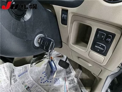 Daihatsu MIRA  с аукциона в Японии