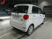 Daihatsu Cast лот № 570 оценка R  с аукциона в Японии 1