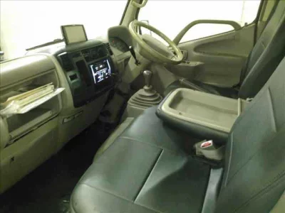 Toyota DYNA  с аукциона в Японии