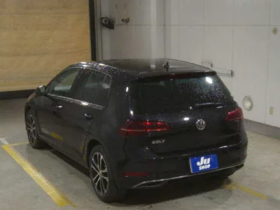 Volkswagen Golf  с аукциона в Японии