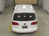 Volkswagen GOLF TOURAN лот № 4105 оценка R  с аукциона в Японии 5