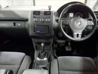 Volkswagen GOLF TOURAN лот № 4105 оценка R  с аукциона в Японии 2