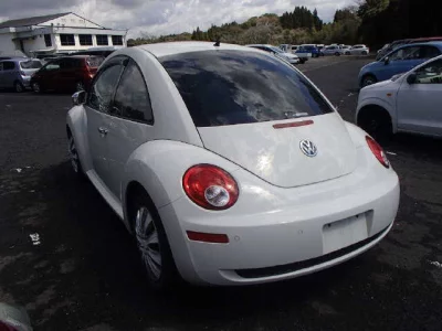 Volkswagen NEW BEETLE