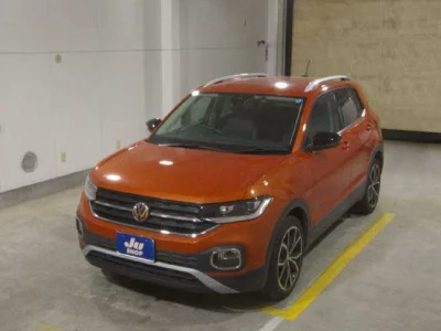 Volkswagen T-CROSS  с аукциона в Японии
