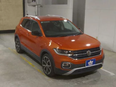 Volkswagen T-CROSS  с аукциона в Японии