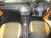 Volkswagen CROSS POLO лот № 8107 оценка 3.5  с аукциона в Японии 2