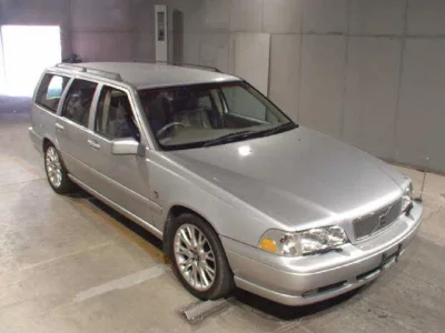 Volvo V70  с аукциона в Японии