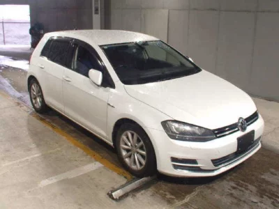 Volkswagen Golf  с аукциона в Японии