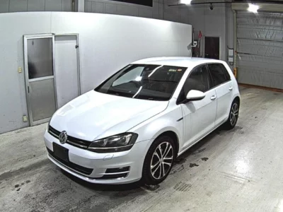 Volkswagen Golf  с аукциона в Японии
