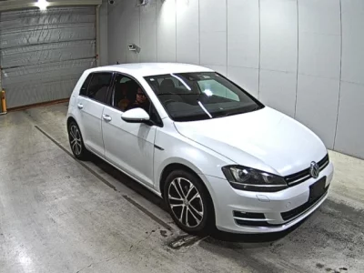 Volkswagen Golf  с аукциона в Японии