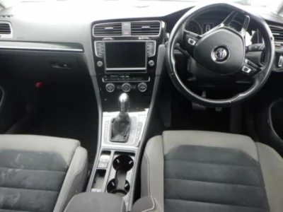 Volkswagen GOLF VARIANT  с аукциона в Японии