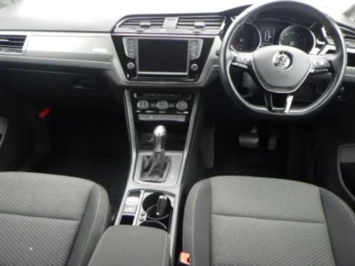 Volkswagen GOLF TOURAN  с аукциона в Японии