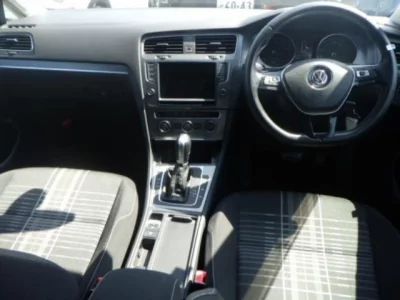 Volkswagen GOLF VARIANT  с аукциона в Японии