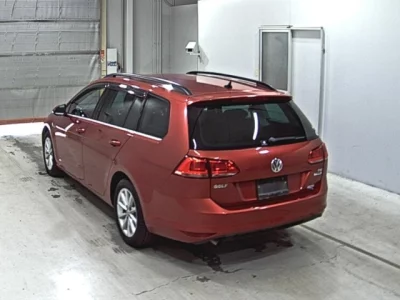 Volkswagen GOLF VARIANT  с аукциона в Японии