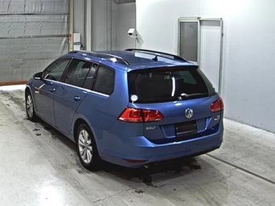 Volkswagen GOLF VARIANT  с аукциона в Японии