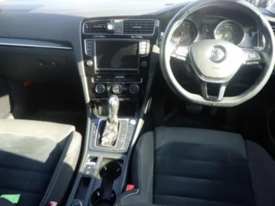 Volkswagen Golf  с аукциона в Японии