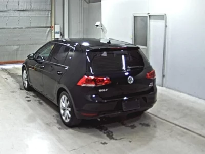 Volkswagen Golf  с аукциона в Японии