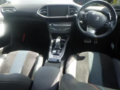 Peugeot 308  с аукциона в Японии