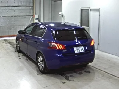 Peugeot 308  с аукциона в Японии