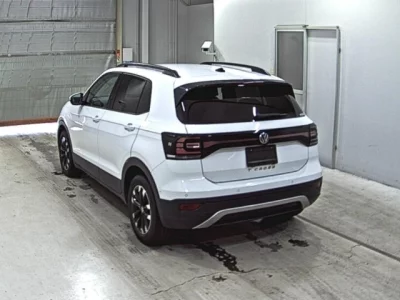 Volkswagen T-CROSS  с аукциона в Японии