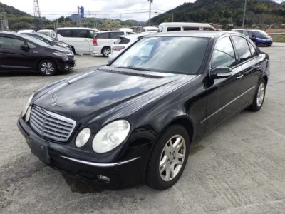 Mercedes-Benz E CLASS  с аукциона в Японии