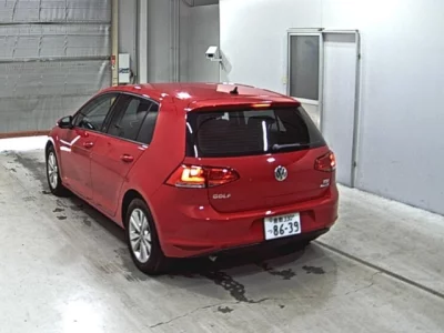 Volkswagen Golf  с аукциона в Японии