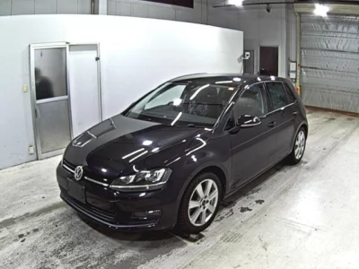 Volkswagen Golf  с аукциона в Японии