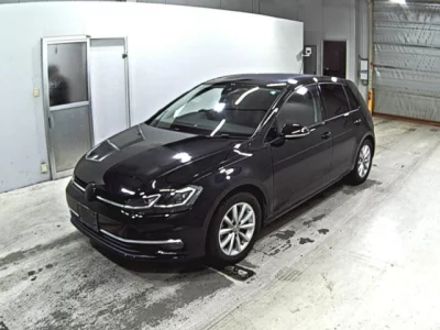 Volkswagen Golf  с аукциона в Японии