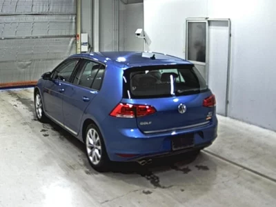 Volkswagen Golf  с аукциона в Японии