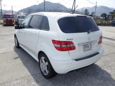 Mercedes-Benz B CLASS  с аукциона в Японии