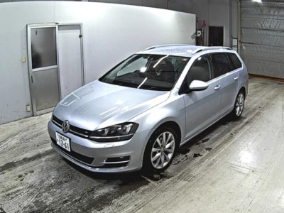 Volkswagen GOLF VARIANT  с аукциона в Японии