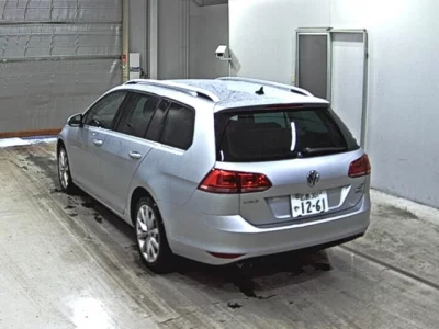 Volkswagen GOLF VARIANT  с аукциона в Японии