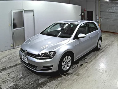 Volkswagen Golf  с аукциона в Японии