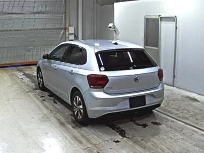 Volkswagen Polo  с аукциона в Японии