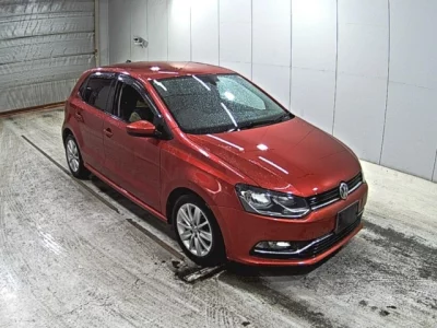 Volkswagen Polo  с аукциона в Японии