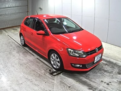 Volkswagen Polo  с аукциона в Японии