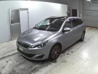 Peugeot 308 лот № 9585 оценка 4  с аукциона в Японии 3