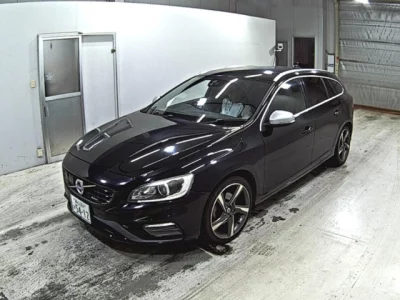 Volvo V60  с аукциона в Японии