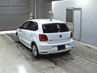 Volkswagen Polo лот № 9461 оценка 4  с аукциона в Японии 1