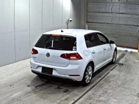Volkswagen Golf лот № 4518 оценка 4  с аукциона в Японии 4