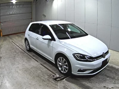 Volkswagen Golf  с аукциона в Японии